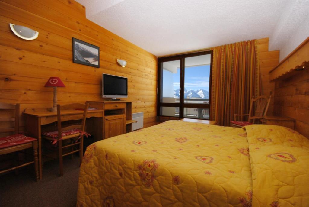 Hotel Le Dome Альп-д'Юэз Экстерьер фото